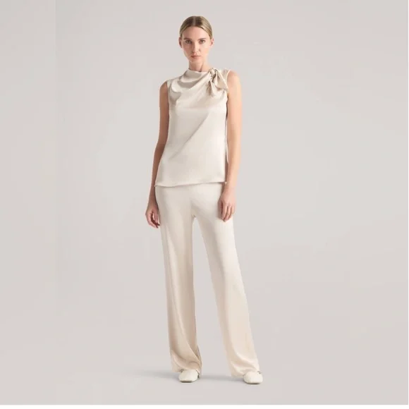 St. John Santana Knit Pull On Elastic Waist Pants NWOT Beige XL - Picture 8 of 10